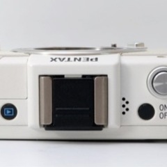 ★PENTAX  Q★S数約3700回●スマホ転送●超小型一眼レフ  1ヶ月動作補償あり！ 安心のゆうパック代引き発送！ 送料、代引き手数料無料！