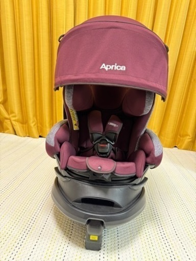 Aprica  チャイルドシート　フラディア　グロウ　ISOFIX