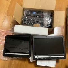 ヘッドレストモニター　デュアルスクリーン