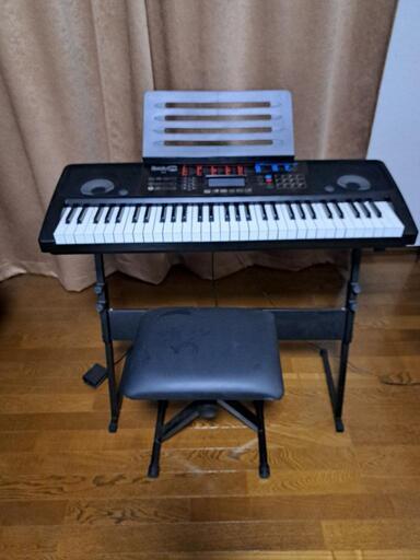RockJam 電子キーボード 61鍵 初心者セット 【スタンド、椅子、サステインペダル、ヘッドフォン付き、200音色・30曲内蔵】 RJ761