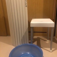 お風呂の蓋、椅子、洗面器