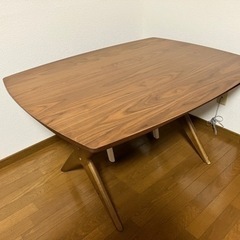 【引渡し予定者確定】ニトリのリビングテーブルと椅子×3
