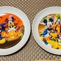 【無料】ディズニー絵皿 ２枚