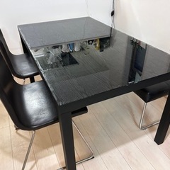 【お取引中】天板ガラスのダイニングテーブルと椅子のセット