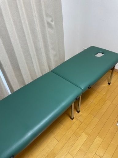 タカダベット:折りたたみ施術ベッド