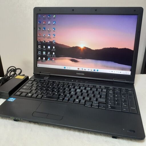 【H.K様】TOSHIBA　dynabook　15インチ　i5　 SSD　Wi-Fi　マルチ　テンキー　Windows11　23H2　②