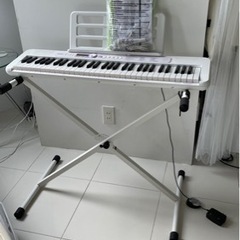 CASIO電子ピアノLK-315ホワイト(スタンド付き)