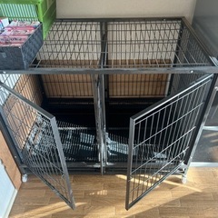 最終値下げ　大型犬ペットケージ 頑丈犬用ゲージ キャスター屋根付き 手入れ楽 トイレトレー付-iPhone13プロ256ギガ