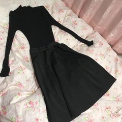 黒のワンピース