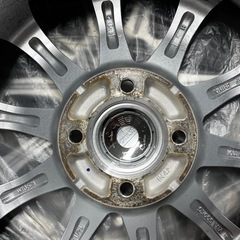 ZELERNA 15in 5.5J +42 PCD100 スタッドレス　4本セット