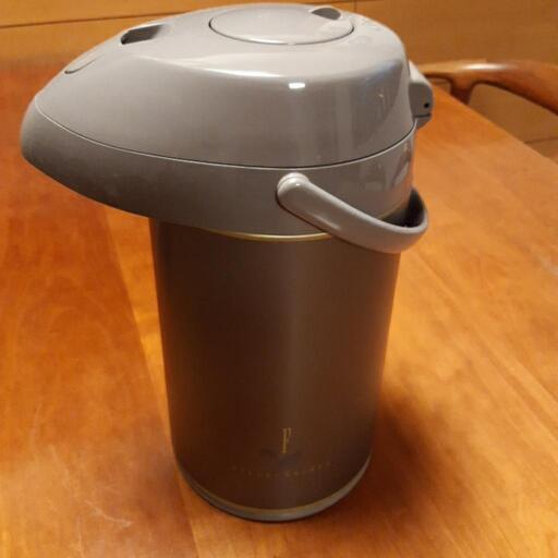 未使用品 ZOJIRUSHI 押すだけポット(3リットル)