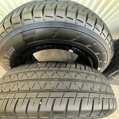 タイヤ YOKOHAMA 195/80R15 107/105N BluEarth