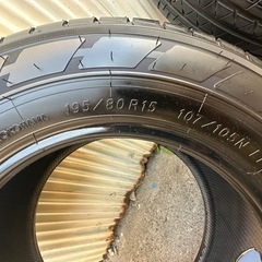 タイヤ YOKOHAMA 195/80R15 107/105N BluEarth