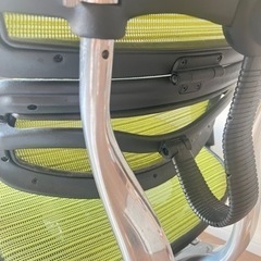 【美品】　エルゴヒューマンプロ　オットマン内蔵型