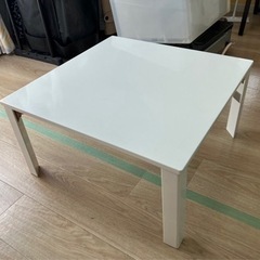ニトリ 白テーブル