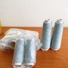 編み物　リネンの糸