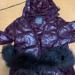 モンクレールの姉妹ブランド　DUVETICA ダウン