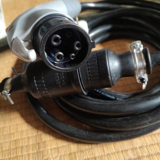 MINICAB-MiEVの充電 | 山のツバル 三菱 ミュウMiEV充電器