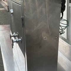 【動確済み】業務用 ニチワ 電気包丁まな板殺菌庫 SC-10 単相 100V 幅500×奥235×高640 包丁マナ板殺菌庫 包丁まな板殺菌庫 NICHIWA 大阪