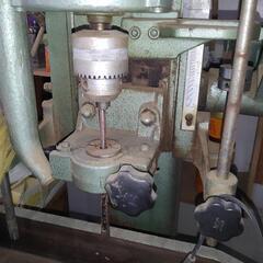 電動角のみ穴あけ