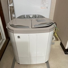 洗濯機　2槽式 洗濯槽3.6キロ
