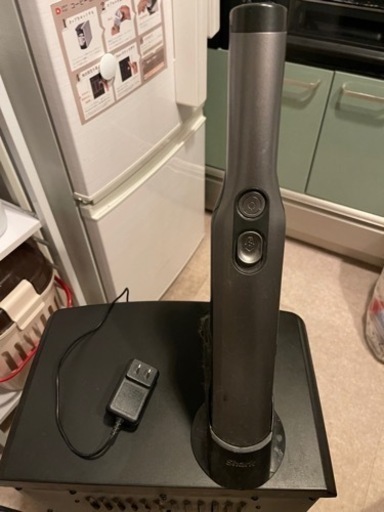 シャーク　ハンディ掃除機