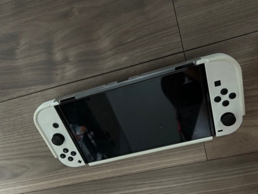 Switch 本体　とジョイコン　ホワイト