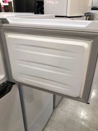 ID 087897 冷凍庫ストッカー吉井電機205L 傷有 2022年製 AC-205C