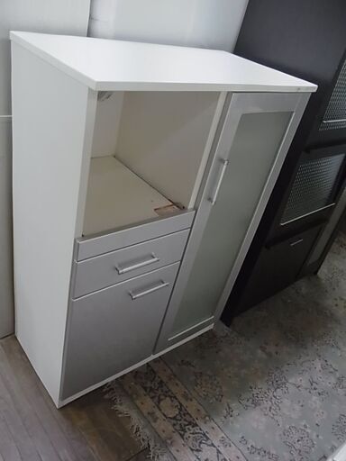 【12】レンジボード　白　シルバー　キッチン収納　ミニ食器棚　サイドボード　レンジ台　食器棚