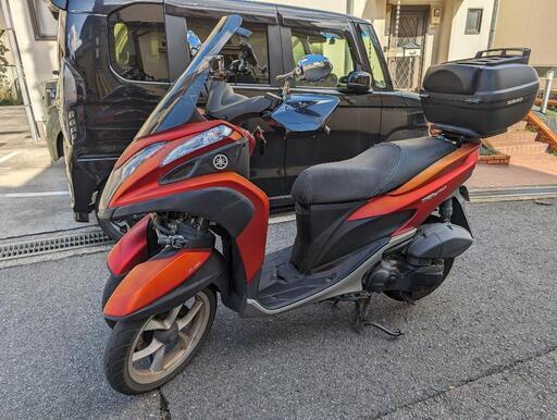 トリシティ 125cc グリップヒーター、USB 電源、自賠責令和7年2月まで