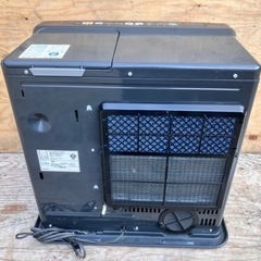 6、ファンヒーター(コロナ)