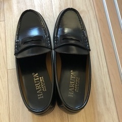 浜松東高等学校指定通学靴安くお譲りします。