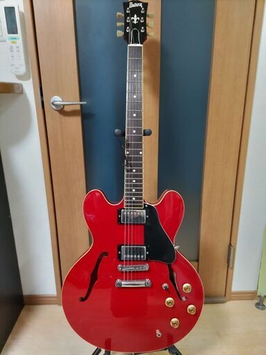 ES-335タイプ・ギターお譲り致します