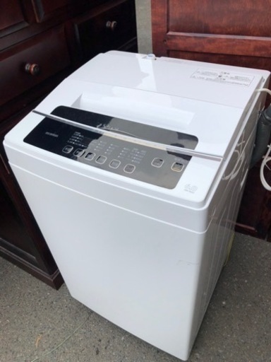 福岡市内配送設置無料　2020年式　アイリスオーヤマ 上面 洗濯機 6kg 全自動 1人暮らし まとめ洗い 毛布 部屋干し お急ぎコース ステンレス槽 IAW-T602E