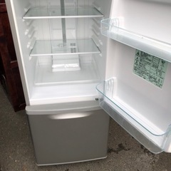 配送可能パナソニック Panasonic NR-B146W-S [冷蔵庫 (138L） 右開き2ドア シルバー]