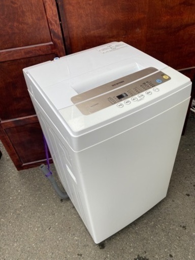 福岡市内配送設置無料　2020年式  アイリスオーヤマ 洗濯機 5kg 全自動 風乾燥 お急ぎコース ステンレス槽 ゴールド IAW-T502EN