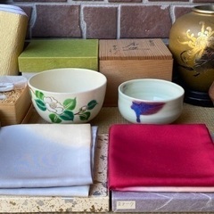 ① 茶道具色々纏めて茶碗銅花瓶枝炭炉用風炉用紙釜敷柄杓象彦漆器灰匙服紗帛紗ふくさ枝炭花器和食器煎古美術裏千家表千家 ① 茶道具色々纏めて茶碗銅花瓶枝炭炉用風炉用紙釜敷柄杓象彦漆器灰匙
