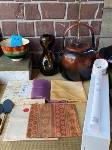 ② 茶道具色々纏めて検茶碗銅製やかん腰黒水注象彦漆器柄杓釜敷数寄屋袋服紗帛紗ふくさ枝炭花器たち吉和食器煎茶道具古美術古美術裏千家表千家