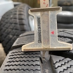 値下げしました　バリ溝　ランクル200系　純正アルミ　スタッドレスタイヤセット　285/60R18 ブリヂストンDM-V2