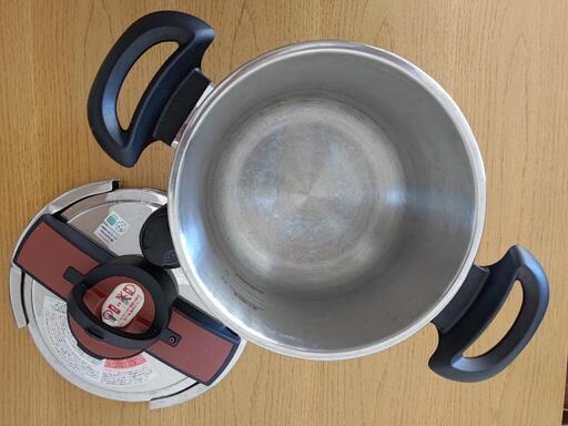 【美品】6L圧力鍋