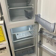 J5021 ★値下げ★ ★6ヶ月保証付★ 2ドア冷蔵庫 Abitelax アビテラックス AR-131 139L 2023年製 動作確認、クリーニング済み！　 【リユースのサカイ柏店】流山市 中古冷蔵庫 松戸市 中古冷蔵庫 我孫子市 中古冷蔵庫 船橋市 中古冷蔵庫 守谷市 中古冷蔵庫 取手市 中古冷蔵庫