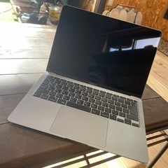 ☆早い者勝ち☆MacBook Air A2337 中古 美品
