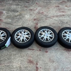 美品！スタッドレスタイヤ（新品ホイール付）