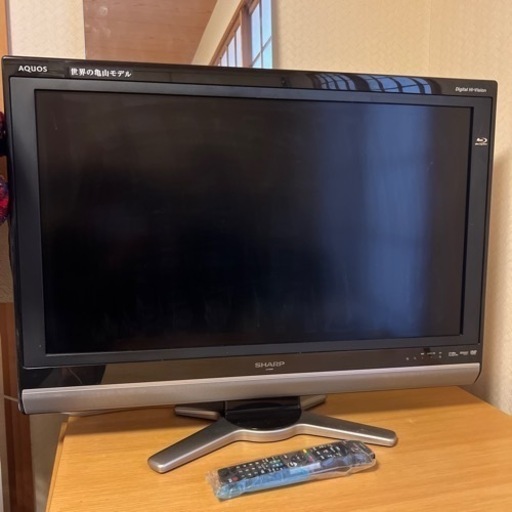 SHARP 液晶カラーテレビ　LC32DX1　32インチ? ブルーレイディスク機能付　世界の亀山モデル