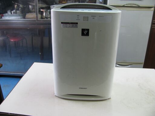 シャープ　空気清浄機　プラズマクラスター７０００　KC－B70W