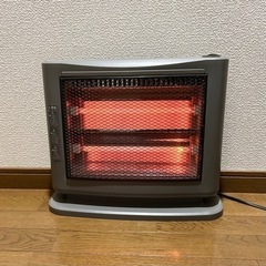 【暖房機器】KOIZUMI／小泉成器　電気ストーブ　KFH-08...