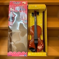 キティちゃん柄の電子バイオリン