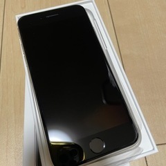 iPhone SE (第3世代) スターライト 64GB 新品同様