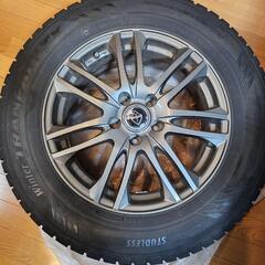 スタッドレスタイヤ　225/65R17