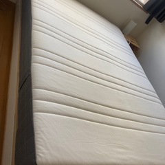 IKEA イケア　ダブルベッド　マットレス　フレーム　MANDAL